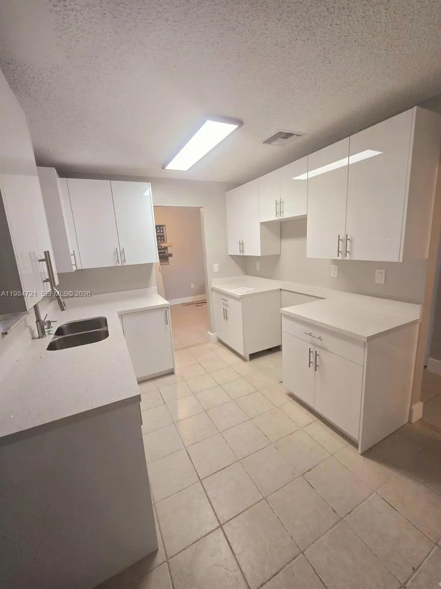 10301 Sw 175 Street, Miami, Florida 33157, Miami, Florida 33157, 4 Bedrooms Bedrooms, ,2 BathroomsBathrooms,Residential Lease,For Rent,10301 Sw 175 Street, Miami, Florida 33157,A11984721