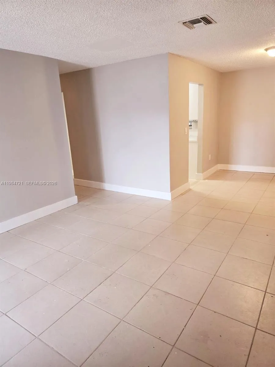 10301 Sw 175 Street, Miami, Florida 33157, Miami, Florida 33157, 4 Bedrooms Bedrooms, ,2 BathroomsBathrooms,Residential Lease,For Rent,10301 Sw 175 Street, Miami, Florida 33157,A11984721