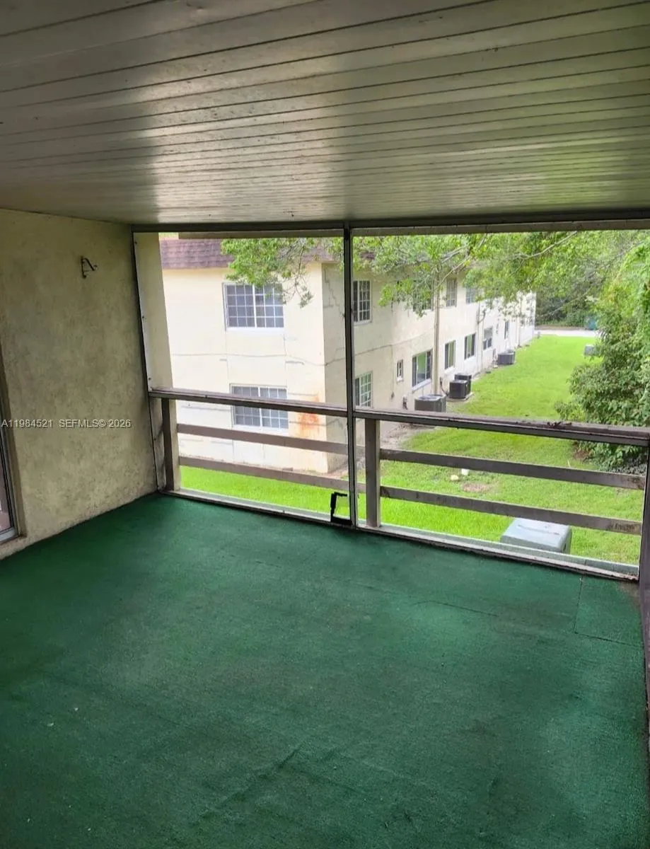 14901 Sw 4th St 14a, Pembroke Pines, Florida 33027, Pembroke Pines, Florida 33027, 1 Bedroom Bedrooms, ,1 BathroomBathrooms,Residential,For Sale,14901 Sw 4th St 14a, Pembroke Pines, Florida 33027,A11984521
