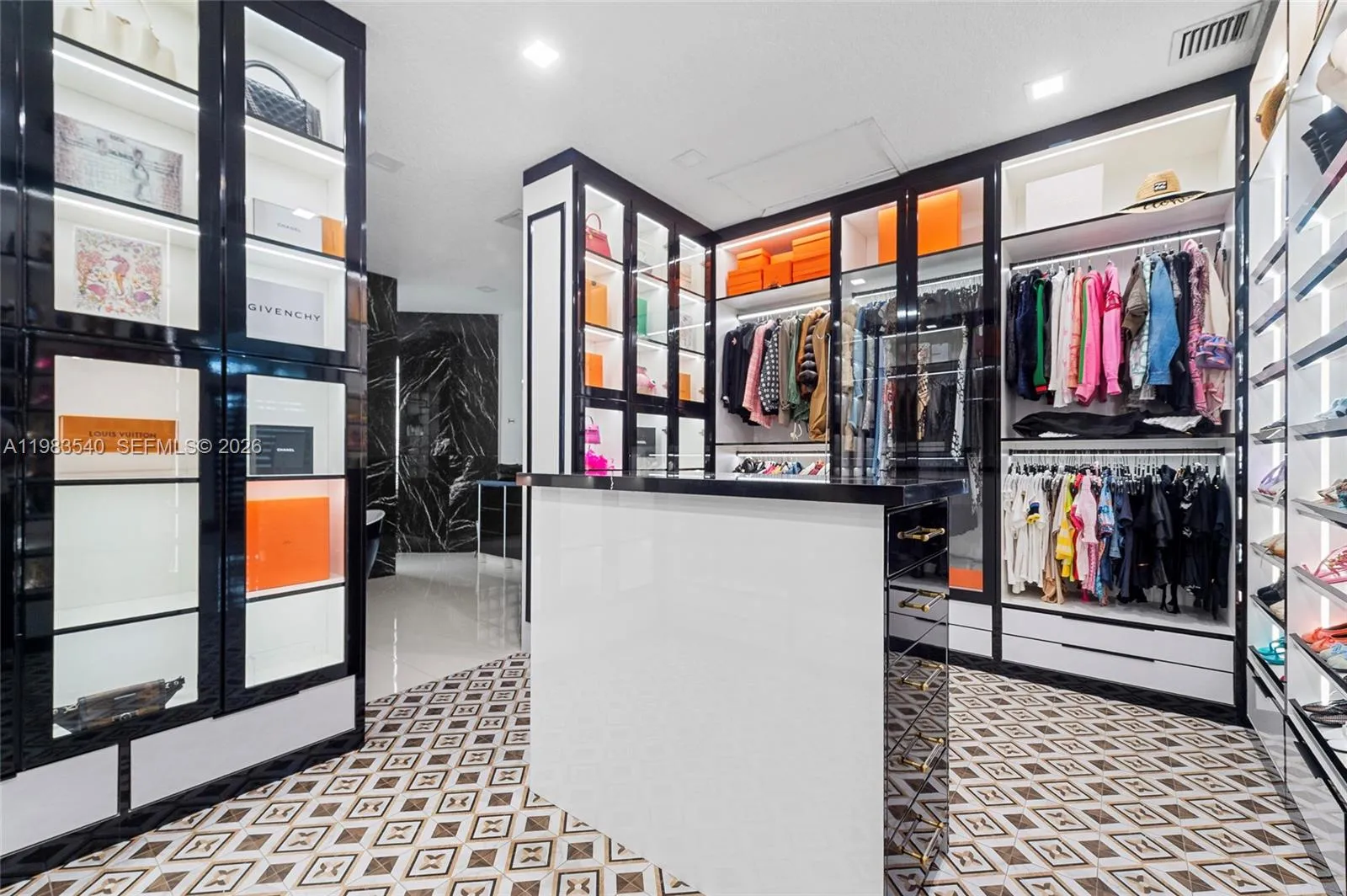 13253 Sw 25th Pl, Davie, Florida 33325, Davie, Florida 33325, 4 Bedrooms Bedrooms, ,4 BathroomsBathrooms,Residential,For Sale,13253 Sw 25th Pl, Davie, Florida 33325,A11983540