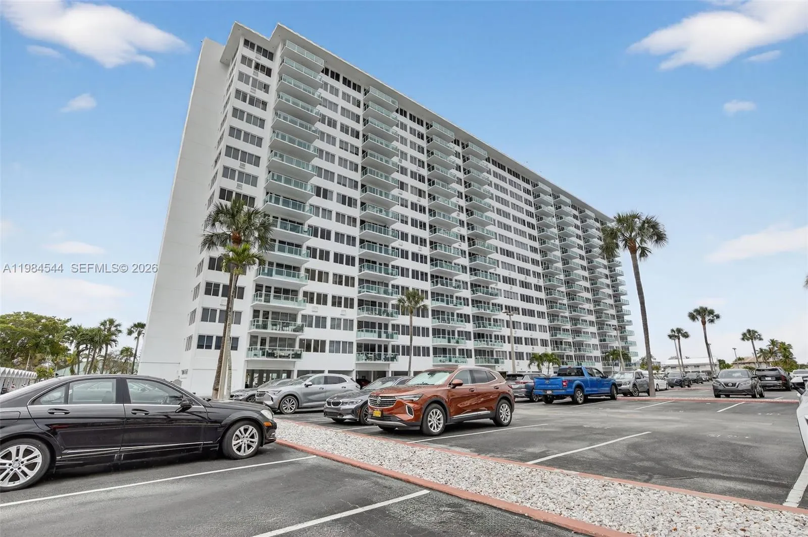 3233 Ne 34th St 1207, Fort Lauderdale, Florida 333, Fort Lauderdale, Florida 33308, 2 Bedrooms Bedrooms, 4 Rooms Rooms,2 BathroomsBathrooms,Residential,For Sale,3233 Ne 34th St 1207, Fort Lauderdale, Florida 333,A11984544