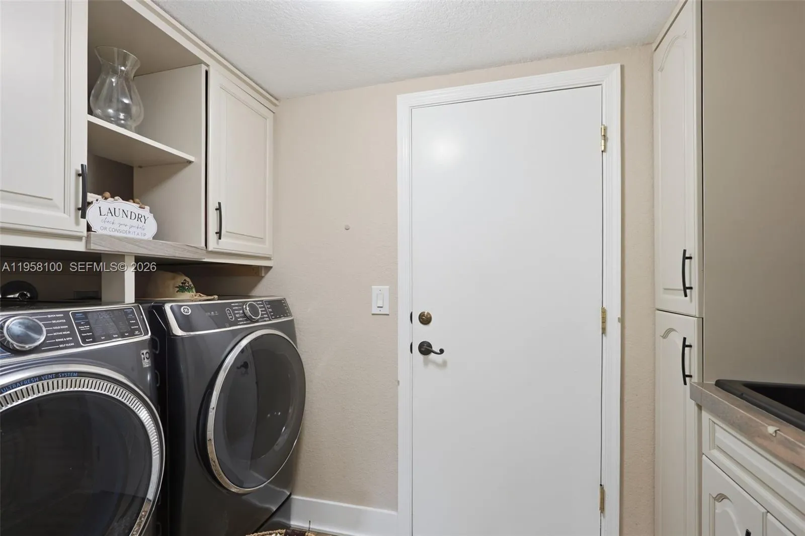 13351 Sw 45th Dr, Miramar, Florida 33027, Miramar, Florida 33027, 6 Bedrooms Bedrooms, 11 Rooms Rooms,4 BathroomsBathrooms,Residential,For Sale,13351 Sw 45th Dr, Miramar, Florida 33027,A11958100