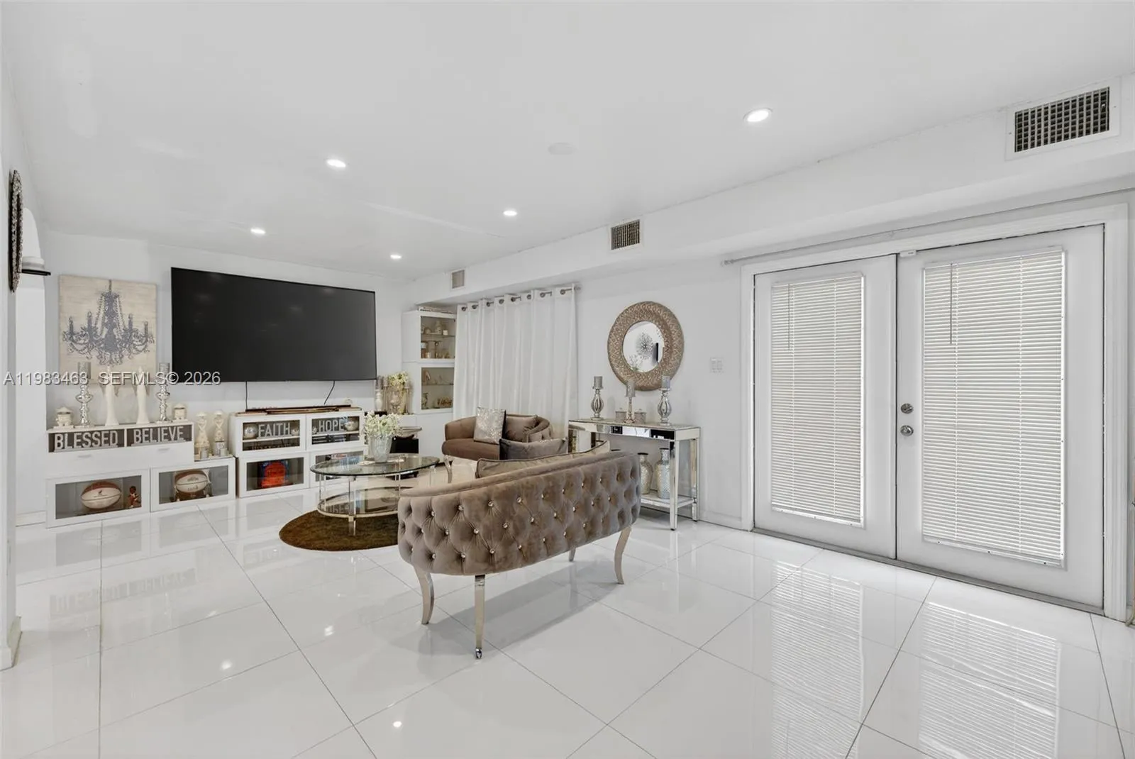 7777 Fairway Blvd, Miramar, Florida 33023, Miramar, Florida 33023, 3 Bedrooms Bedrooms, ,2 BathroomsBathrooms,Residential,For Sale,7777 Fairway Blvd, Miramar, Florida 33023,A11983463