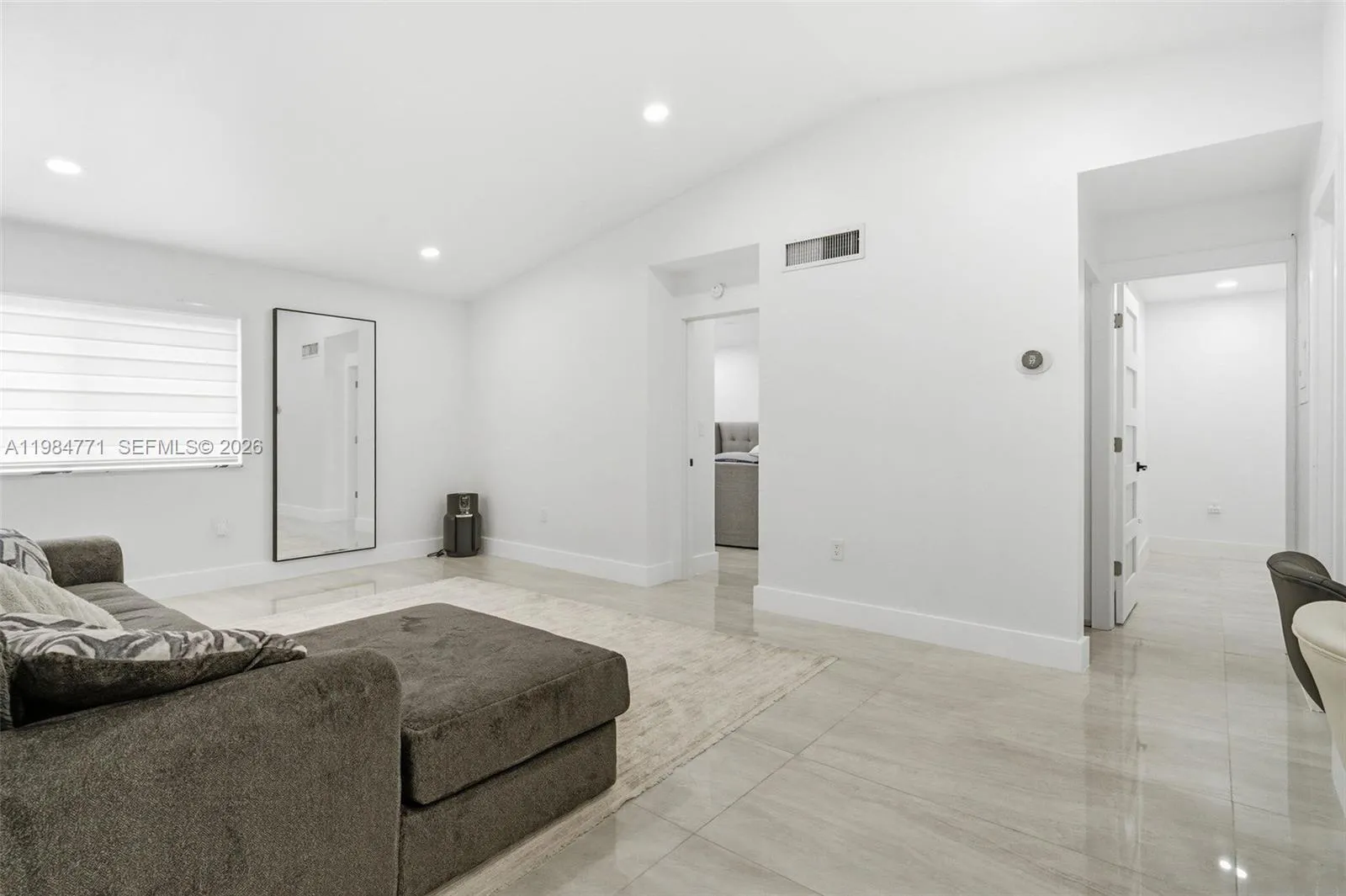 8027 Lake Dr 204, Doral, Florida 33166, Doral, Florida 33166, 2 Bedrooms Bedrooms, 1 Room Rooms,2 BathroomsBathrooms,Residential,For Sale,8027 Lake Dr 204, Doral, Florida 33166,A11984771