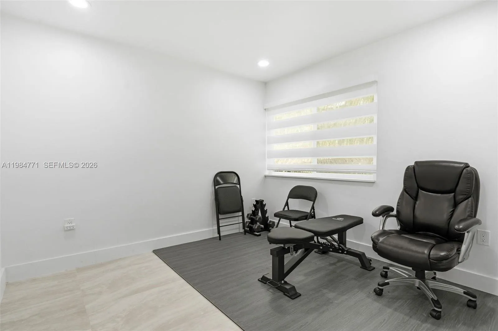 8027 Lake Dr 204, Doral, Florida 33166, Doral, Florida 33166, 2 Bedrooms Bedrooms, 1 Room Rooms,2 BathroomsBathrooms,Residential,For Sale,8027 Lake Dr 204, Doral, Florida 33166,A11984771