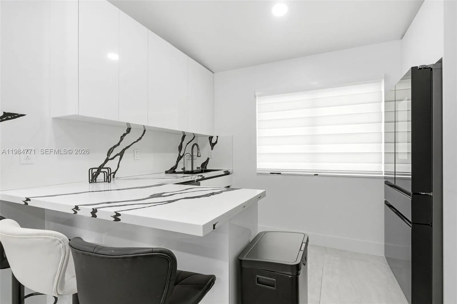 8027 Lake Dr 204, Doral, Florida 33166, Doral, Florida 33166, 2 Bedrooms Bedrooms, 1 Room Rooms,2 BathroomsBathrooms,Residential,For Sale,8027 Lake Dr 204, Doral, Florida 33166,A11984771