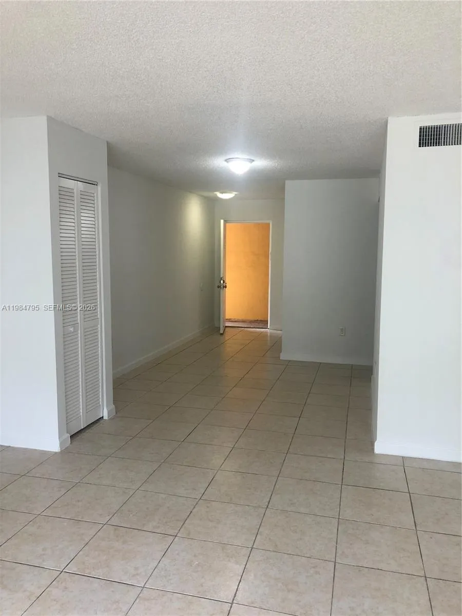 9355 Fontainebleau Blvd C110, Miami, Florida 33172, Miami, Florida 33172, 1 Bedroom Bedrooms, ,1 BathroomBathrooms,Residential Lease,For Rent,9355 Fontainebleau Blvd C110, Miami, Florida 33172,A11984795