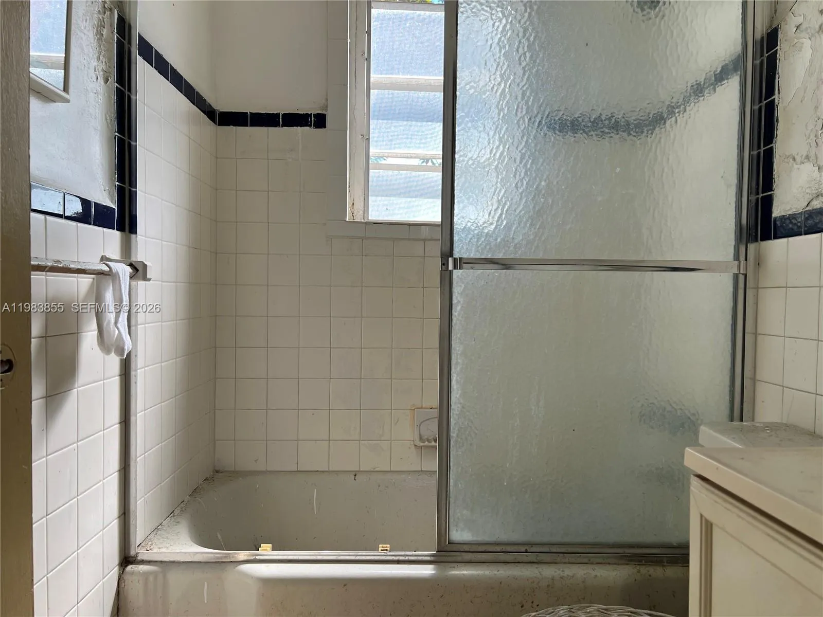 Bathroom 1 Unit 1