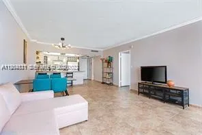 Hollywood, Florida 33019, 1 Bedroom Bedrooms, ,1 BathroomBathrooms,Residential Lease,For Rent,A11984811