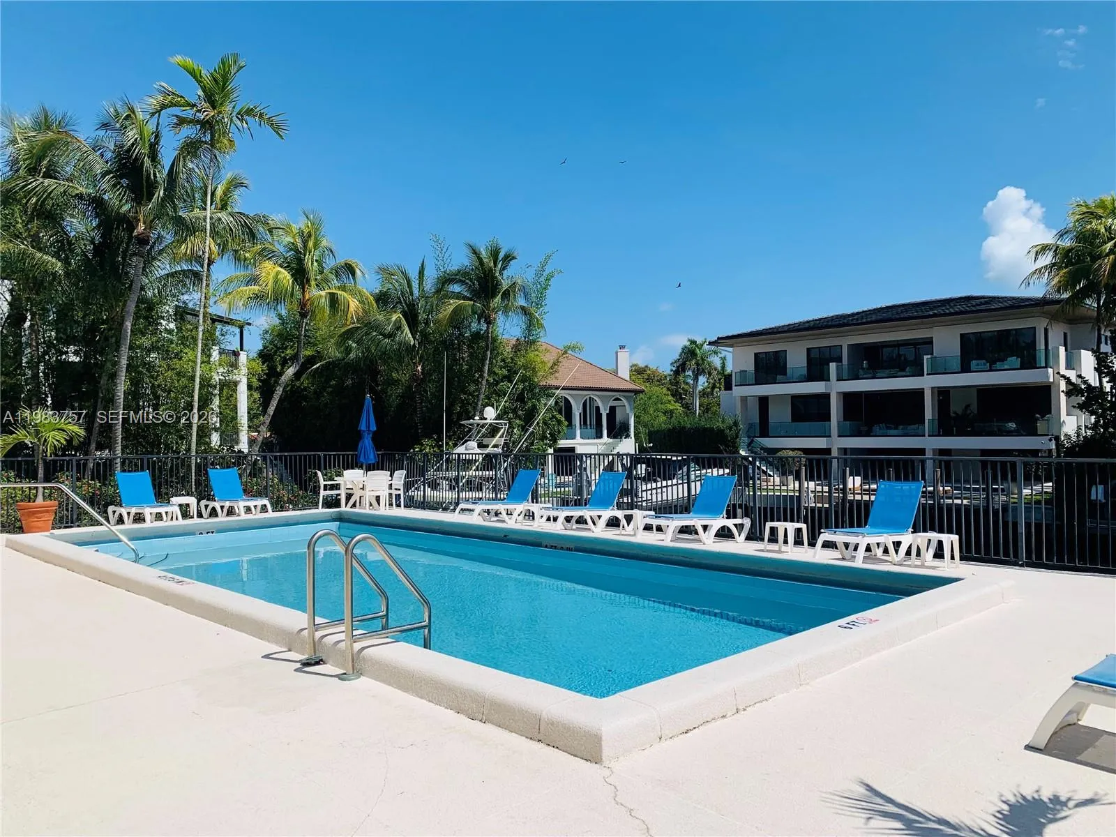 6815 Edgewater Dr 105, Coral Gables, Florida 33133, Coral Gables, Florida 33133, 2 Bedrooms Bedrooms, ,2 BathroomsBathrooms,Residential,For Sale,6815 Edgewater Dr 105, Coral Gables, Florida 33133,A11983757