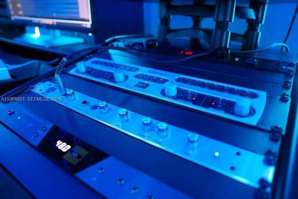 2100 Nw 99th Ave, Doral, Florida 33172, Doral, Florida 33172, ,Business Opportunity,For Sale,2100 Nw 99th Ave, Doral, Florida 33172,A11984851