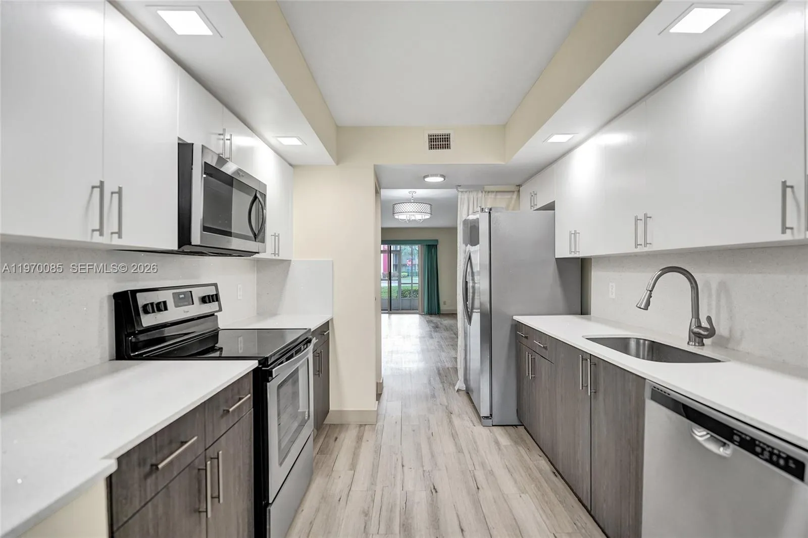 12750 Sw 4th Ct 111j, Pembroke Pines, Florida 3302, Pembroke Pines, Florida 33027, 2 Bedrooms Bedrooms, ,2 BathroomsBathrooms,Residential,For Sale,12750 Sw 4th Ct 111j, Pembroke Pines, Florida 3302,A11970085