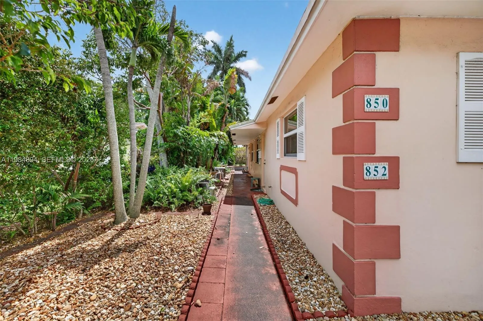 850 Sw 12th Ct, Fort Lauderdale, Florida 33315, Fort Lauderdale, Florida 33315, ,Residential Income,For Sale,850 Sw 12th Ct, Fort Lauderdale, Florida 33315,A11984894