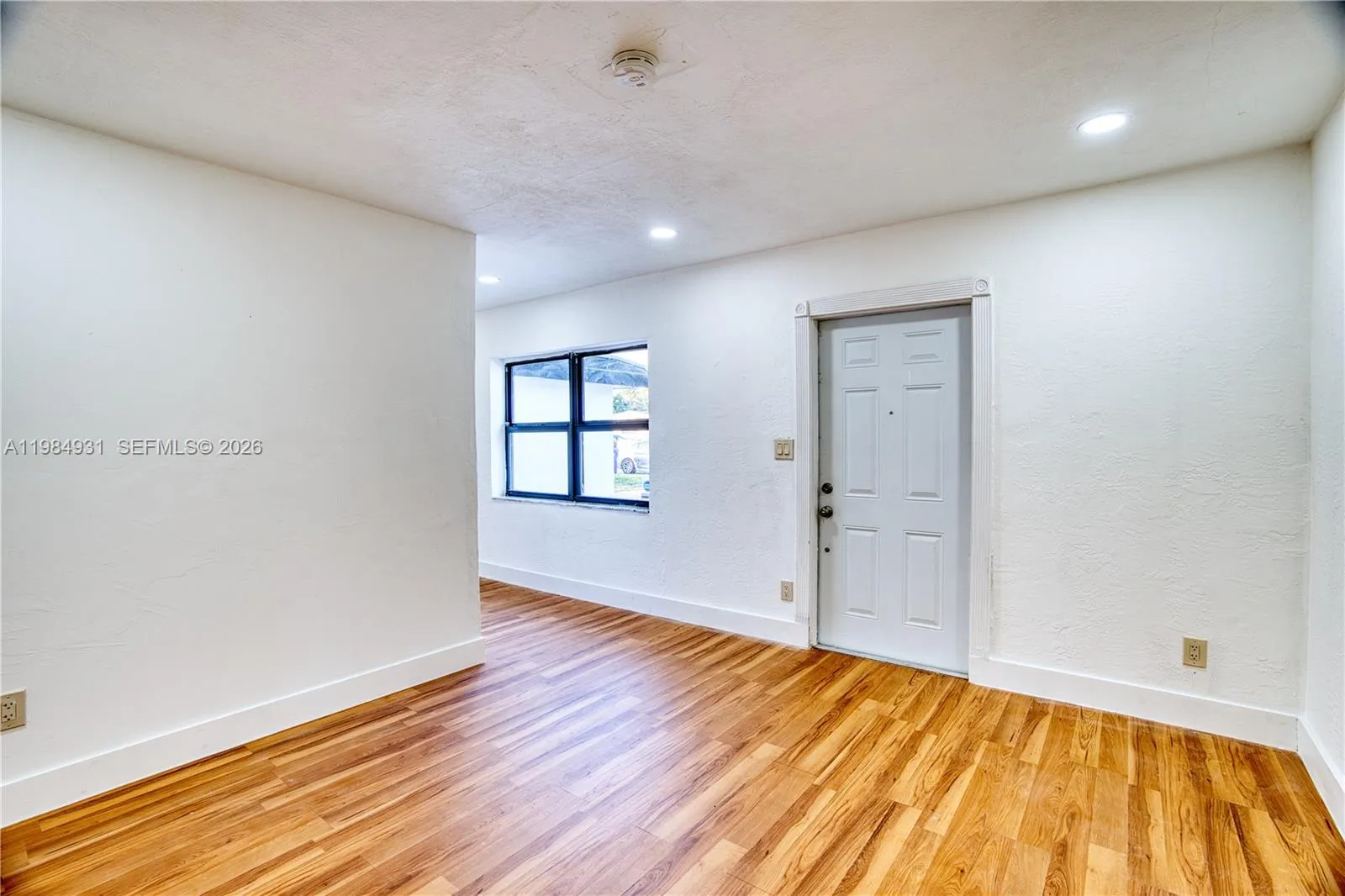 6424 Sw 20th St, Miramar, Florida 33023, Miramar, Florida 33023, 3 Bedrooms Bedrooms, ,2 BathroomsBathrooms,Residential,For Sale,6424 Sw 20th St, Miramar, Florida 33023,A11984931