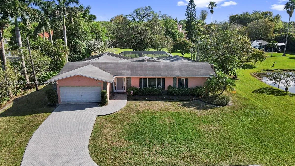 10930 Sw 27th Ct, Davie, Florida 33328, Davie, Florida 33328, 4 Bedrooms Bedrooms, ,3 BathroomsBathrooms,Residential,For Sale,10930 Sw 27th Ct, Davie, Florida 33328,A11983334