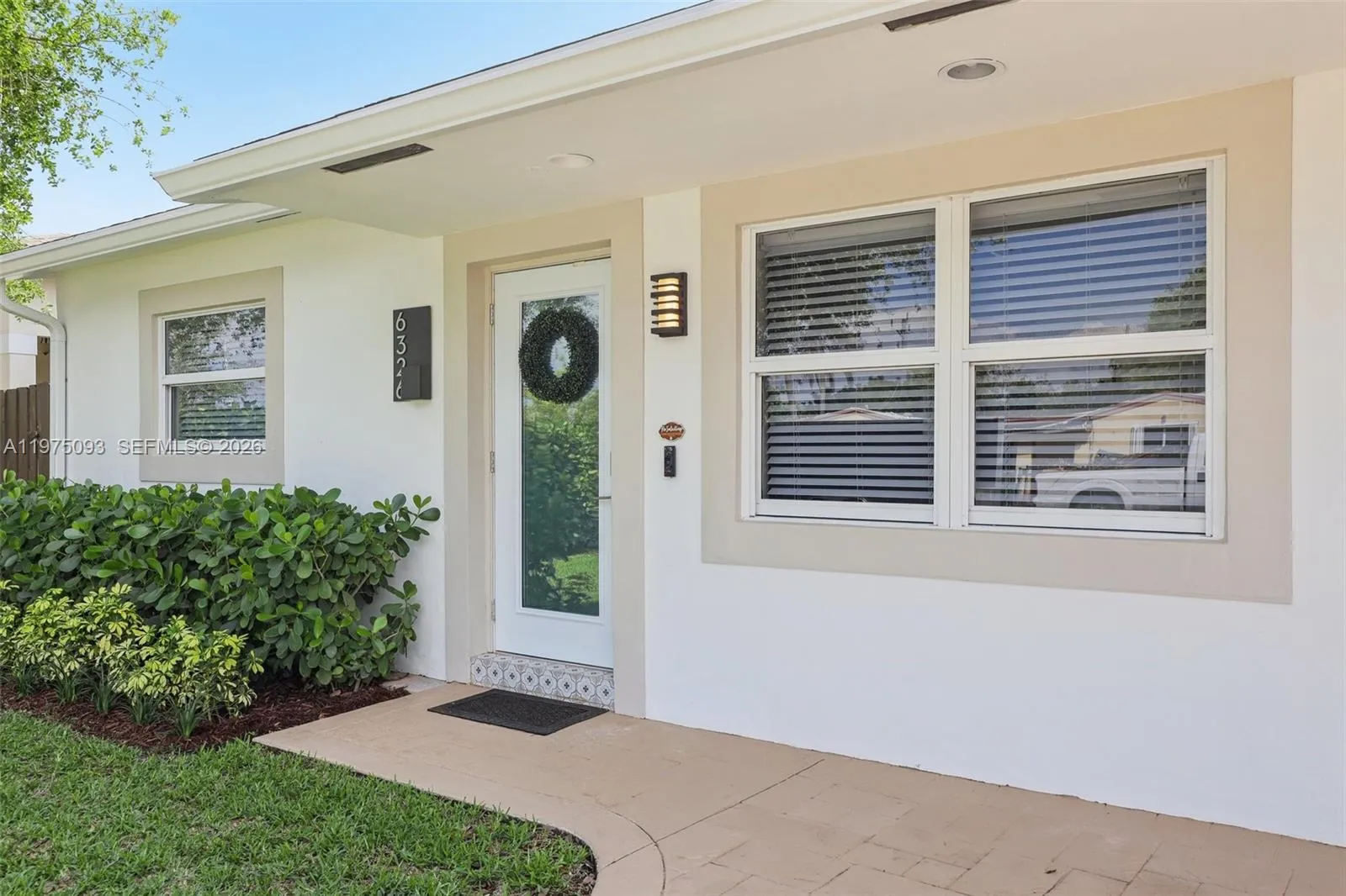 6326 Dawson St, Hollywood, Florida 33023, Hollywood, Florida 33023, 3 Bedrooms Bedrooms, 1 Room Rooms,2 BathroomsBathrooms,Residential,For Sale,6326 Dawson St, Hollywood, Florida 33023,A11975093