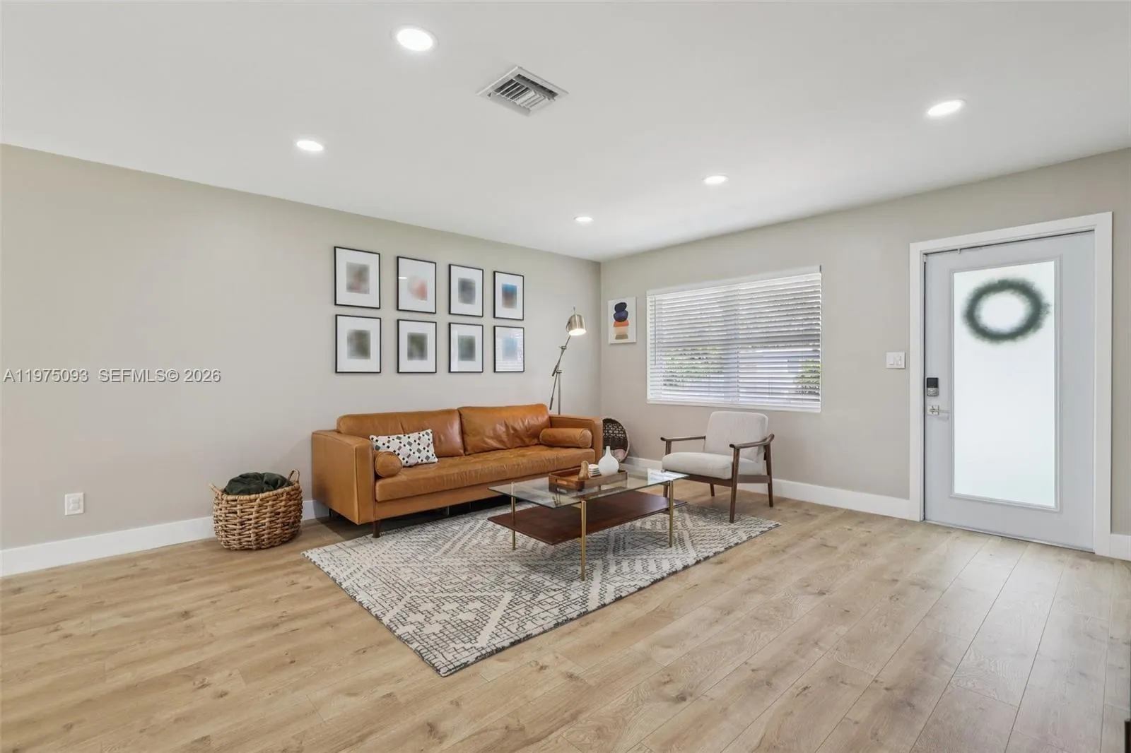 6326 Dawson St, Hollywood, Florida 33023, Hollywood, Florida 33023, 3 Bedrooms Bedrooms, 1 Room Rooms,2 BathroomsBathrooms,Residential,For Sale,6326 Dawson St, Hollywood, Florida 33023,A11975093