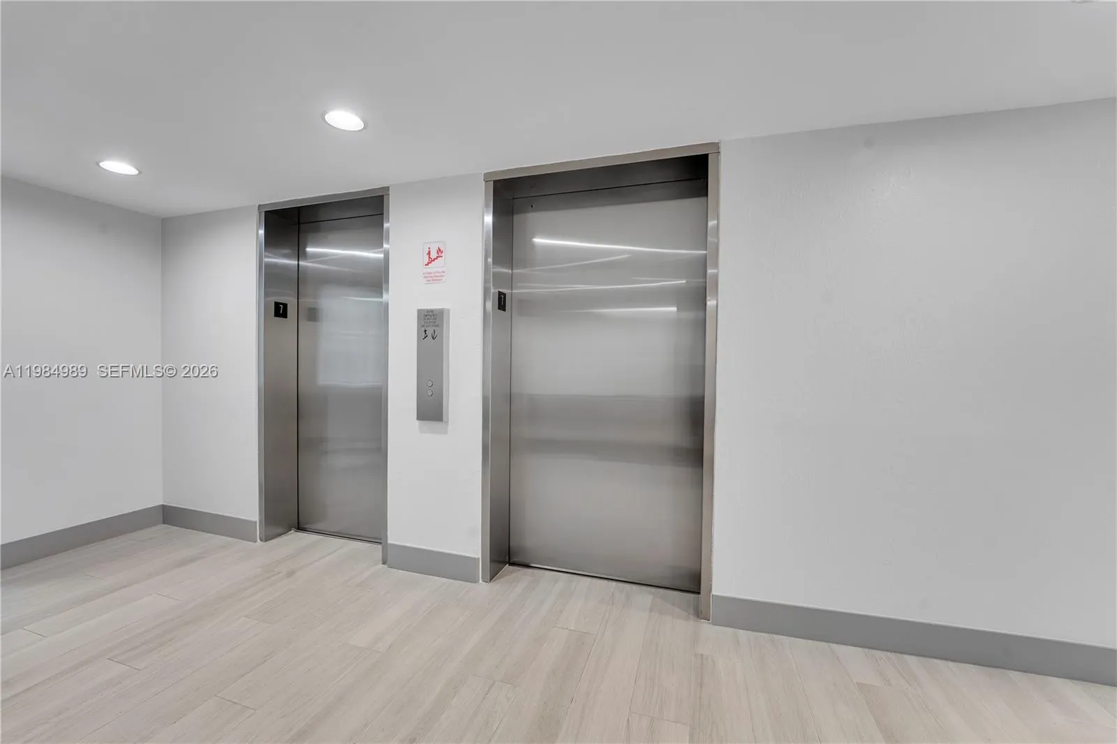 919 Hillcrest Dr 210, Hollywood, Florida 33021, Hollywood, Florida 33021, 2 Bedrooms Bedrooms, ,2 BathroomsBathrooms,Residential Lease,For Rent,919 Hillcrest Dr 210, Hollywood, Florida 33021,A11984989