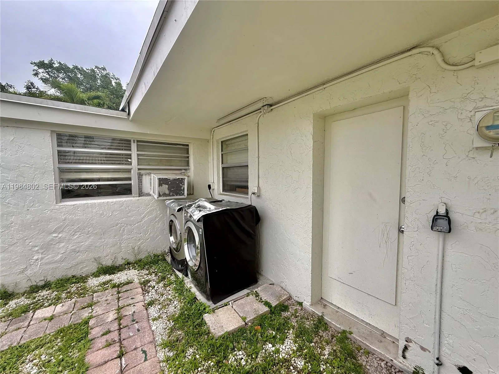 1942 Ne 172nd St 1942, North Miami Beach, Florida, North Miami Beach, Florida 33162, 2 Bedrooms Bedrooms, ,1 BathroomBathrooms,Residential Lease,For Rent,1942 Ne 172nd St 1942, North Miami Beach, Florida ,A11984802