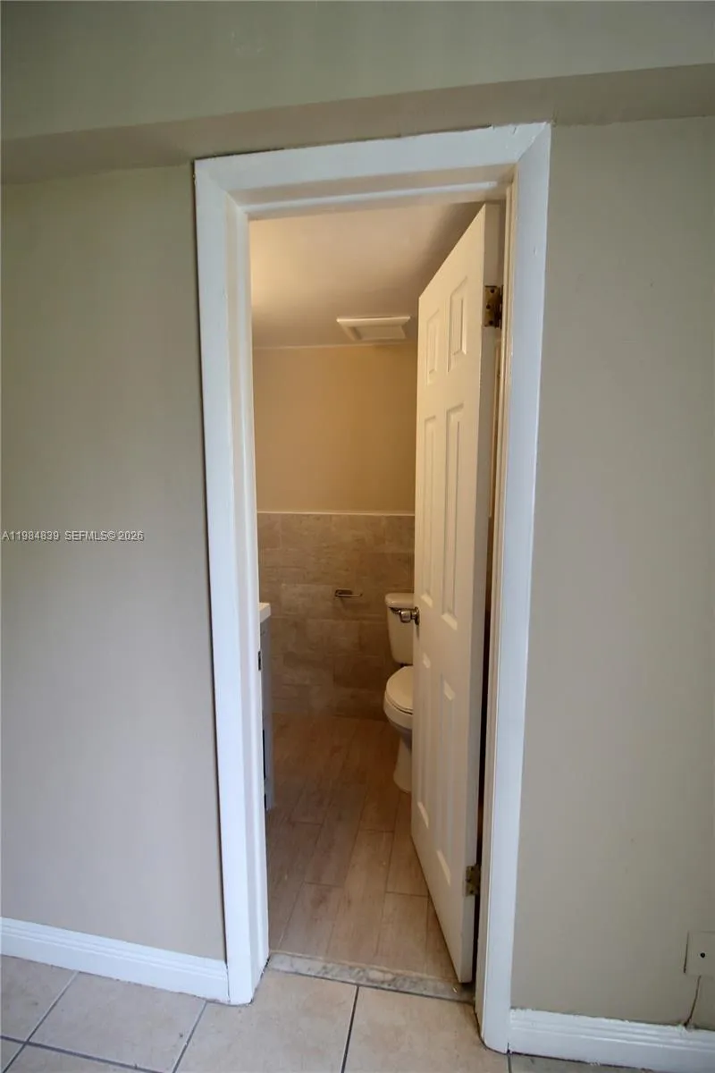 2290 Nw North River Dr 14, Miami, Florida 33125, Miami, Florida 33125, 1 Bedroom Bedrooms, ,1 BathroomBathrooms,Residential Lease,For Rent,2290 Nw North River Dr 14, Miami, Florida 33125,A11984839