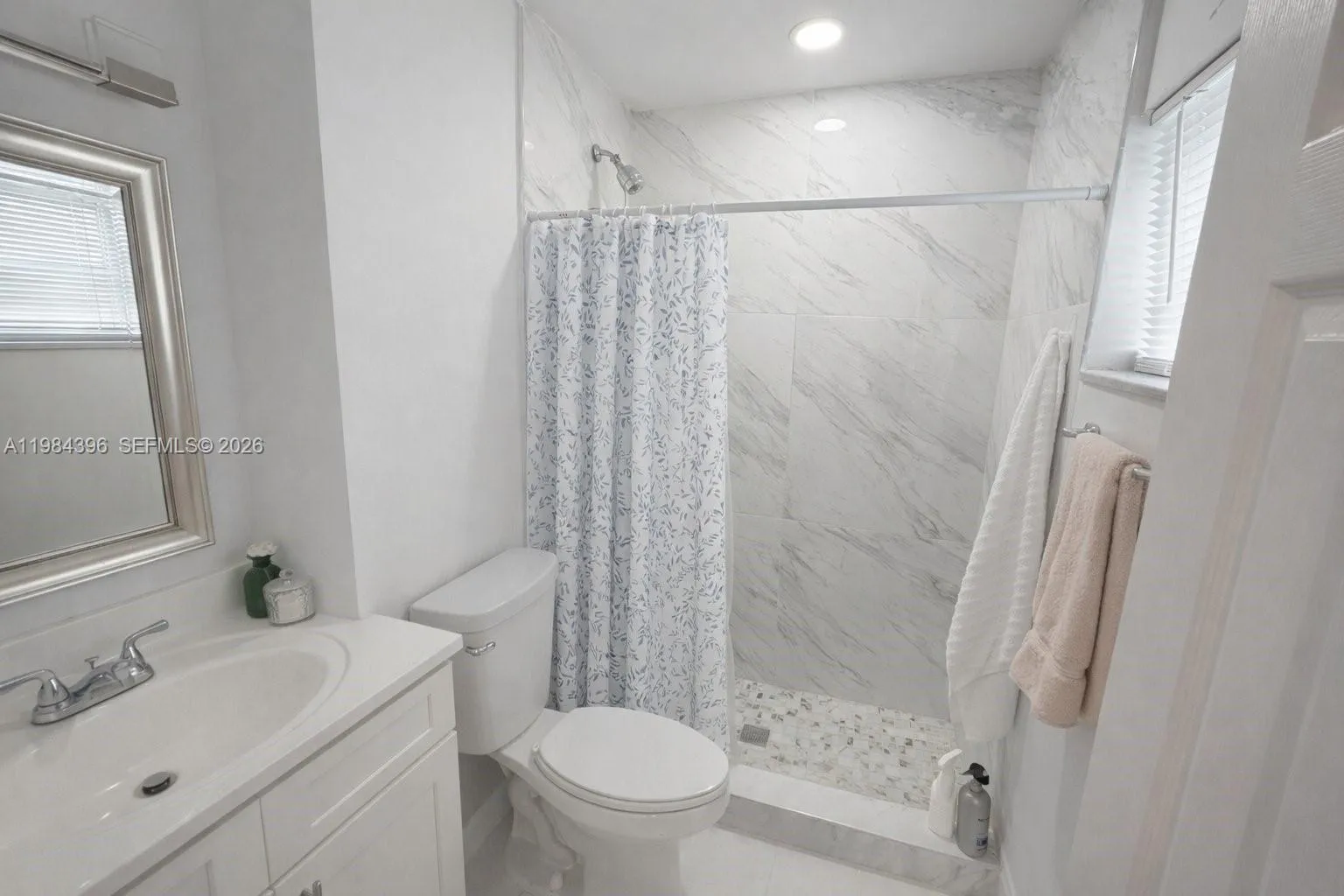 230 Ne 9th Ave, Deerfield Beach, Florida 33441, Deerfield Beach, Florida 33441, ,Residential Income,For Sale,230 Ne 9th Ave, Deerfield Beach, Florida 33441,A11984396