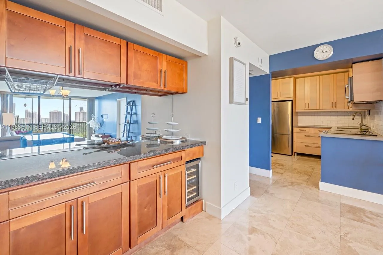 20335 W Country Club Dr 1208, Aventura, Florida 33, Aventura, Florida 33180, 2 Bedrooms Bedrooms, ,2 BathroomsBathrooms,Residential Lease,For Rent,20335 W Country Club Dr 1208, Aventura, Florida 33,A11983617