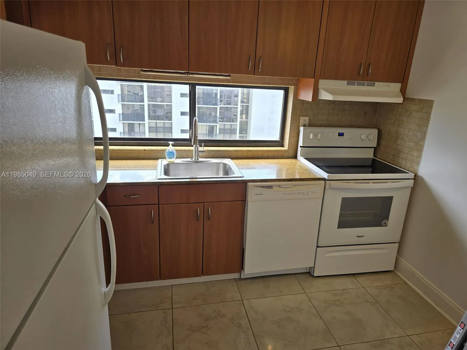 16919 N Bay Rd 819, Sunny Isles Beach, Florida 331, Sunny Isles Beach, Florida 33160, 1 Bedroom Bedrooms, ,1 BathroomBathrooms,Residential Lease,For Rent,16919 N Bay Rd 819, Sunny Isles Beach, Florida 331,A11985049