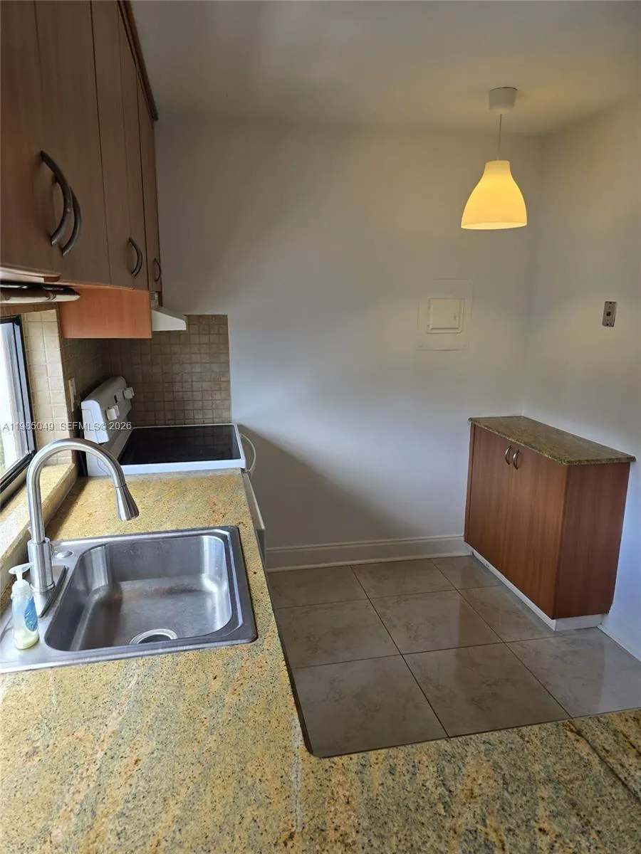 16919 N Bay Rd 819, Sunny Isles Beach, Florida 331, Sunny Isles Beach, Florida 33160, 1 Bedroom Bedrooms, ,1 BathroomBathrooms,Residential Lease,For Rent,16919 N Bay Rd 819, Sunny Isles Beach, Florida 331,A11985049