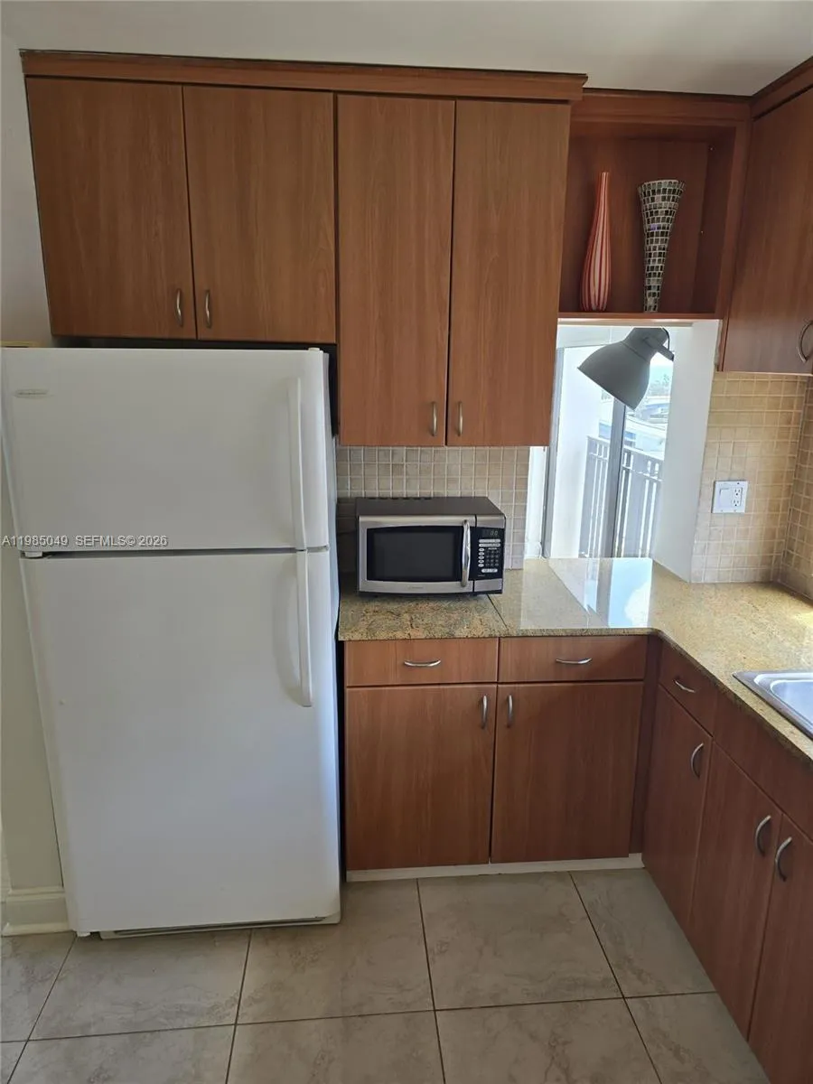 16919 N Bay Rd 819, Sunny Isles Beach, Florida 331, Sunny Isles Beach, Florida 33160, 1 Bedroom Bedrooms, ,1 BathroomBathrooms,Residential Lease,For Rent,16919 N Bay Rd 819, Sunny Isles Beach, Florida 331,A11985049