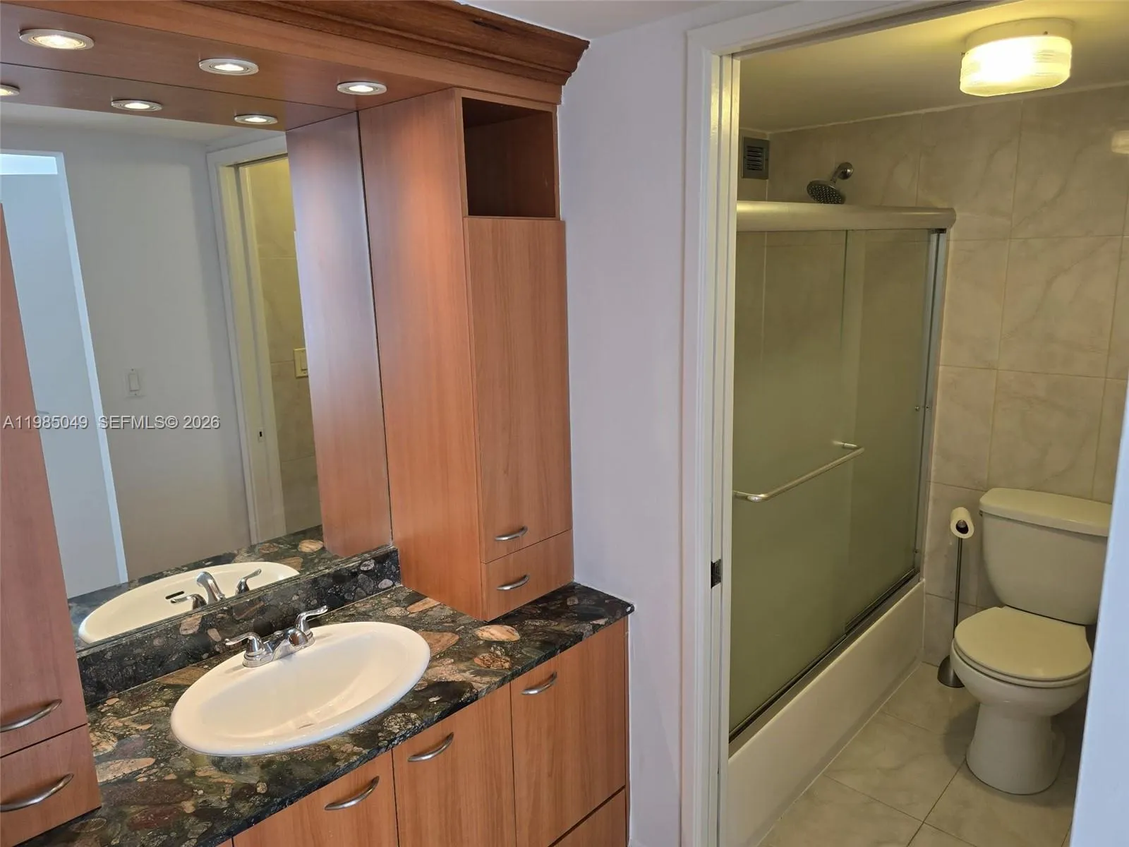 16919 N Bay Rd 819, Sunny Isles Beach, Florida 331, Sunny Isles Beach, Florida 33160, 1 Bedroom Bedrooms, ,1 BathroomBathrooms,Residential Lease,For Rent,16919 N Bay Rd 819, Sunny Isles Beach, Florida 331,A11985049