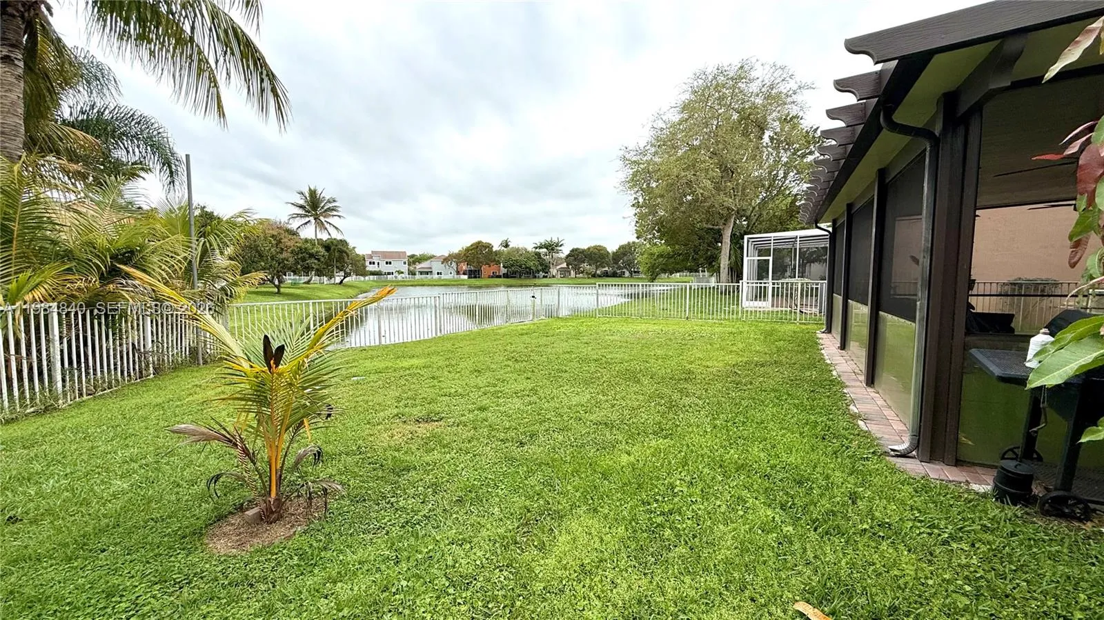 7500 Nw 19th Dr, Pembroke Pines, Florida 33024, Pembroke Pines, Florida 33024, 4 Bedrooms Bedrooms, ,2 BathroomsBathrooms,Residential,For Sale,7500 Nw 19th Dr, Pembroke Pines, Florida 33024,A11984840