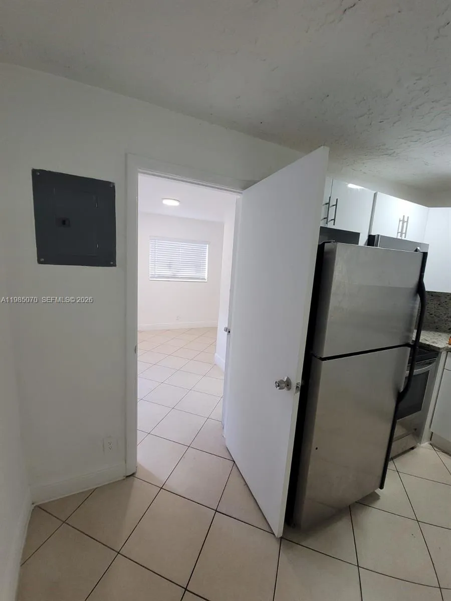 2910 Nw 6th Ct 2, Pompano Beach, Florida 33069, Pompano Beach, Florida 33069, 1 Bedroom Bedrooms, ,1 BathroomBathrooms,Residential Lease,For Rent,2910 Nw 6th Ct 2, Pompano Beach, Florida 33069,A11985070