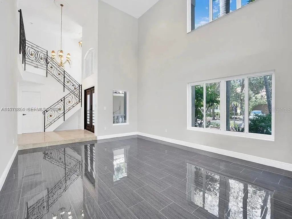 15945 Nw 82nd Ct, Miami Lakes, Florida 33016, Miami Lakes, Florida 33016, 6 Bedrooms Bedrooms, ,3 BathroomsBathrooms,Residential Lease,For Rent,15945 Nw 82nd Ct, Miami Lakes, Florida 33016,A11978851