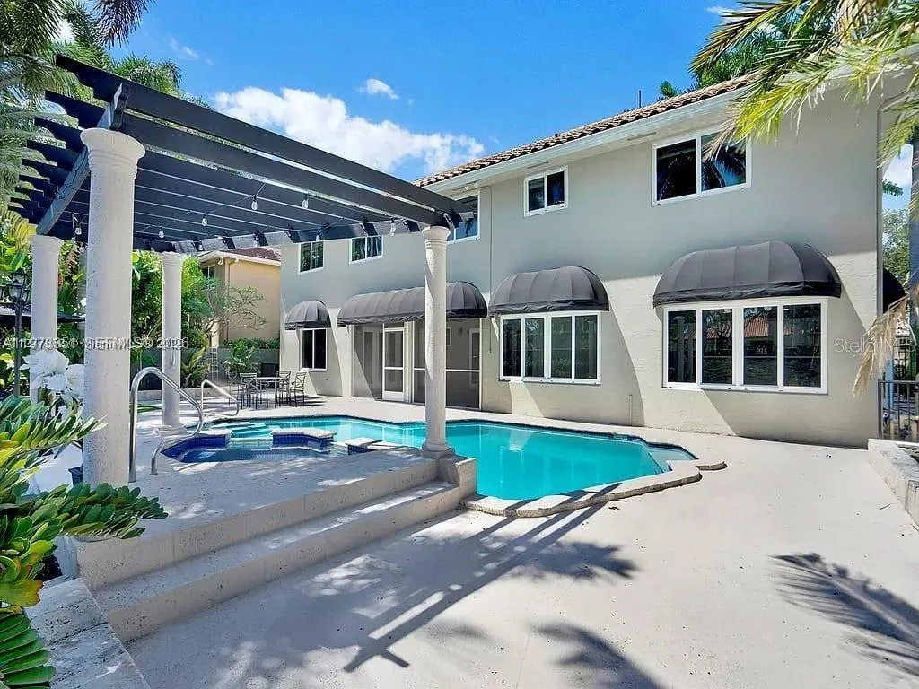 15945 Nw 82nd Ct, Miami Lakes, Florida 33016, Miami Lakes, Florida 33016, 6 Bedrooms Bedrooms, ,3 BathroomsBathrooms,Residential Lease,For Rent,15945 Nw 82nd Ct, Miami Lakes, Florida 33016,A11978851