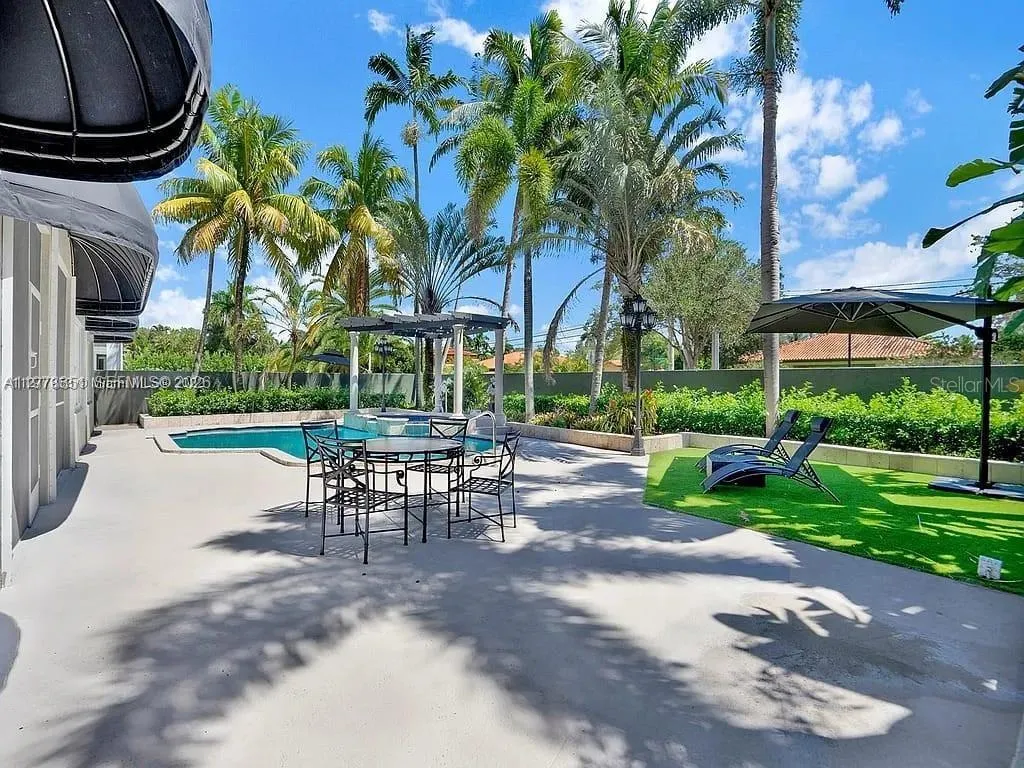 15945 Nw 82nd Ct, Miami Lakes, Florida 33016, Miami Lakes, Florida 33016, 6 Bedrooms Bedrooms, ,3 BathroomsBathrooms,Residential Lease,For Rent,15945 Nw 82nd Ct, Miami Lakes, Florida 33016,A11978851