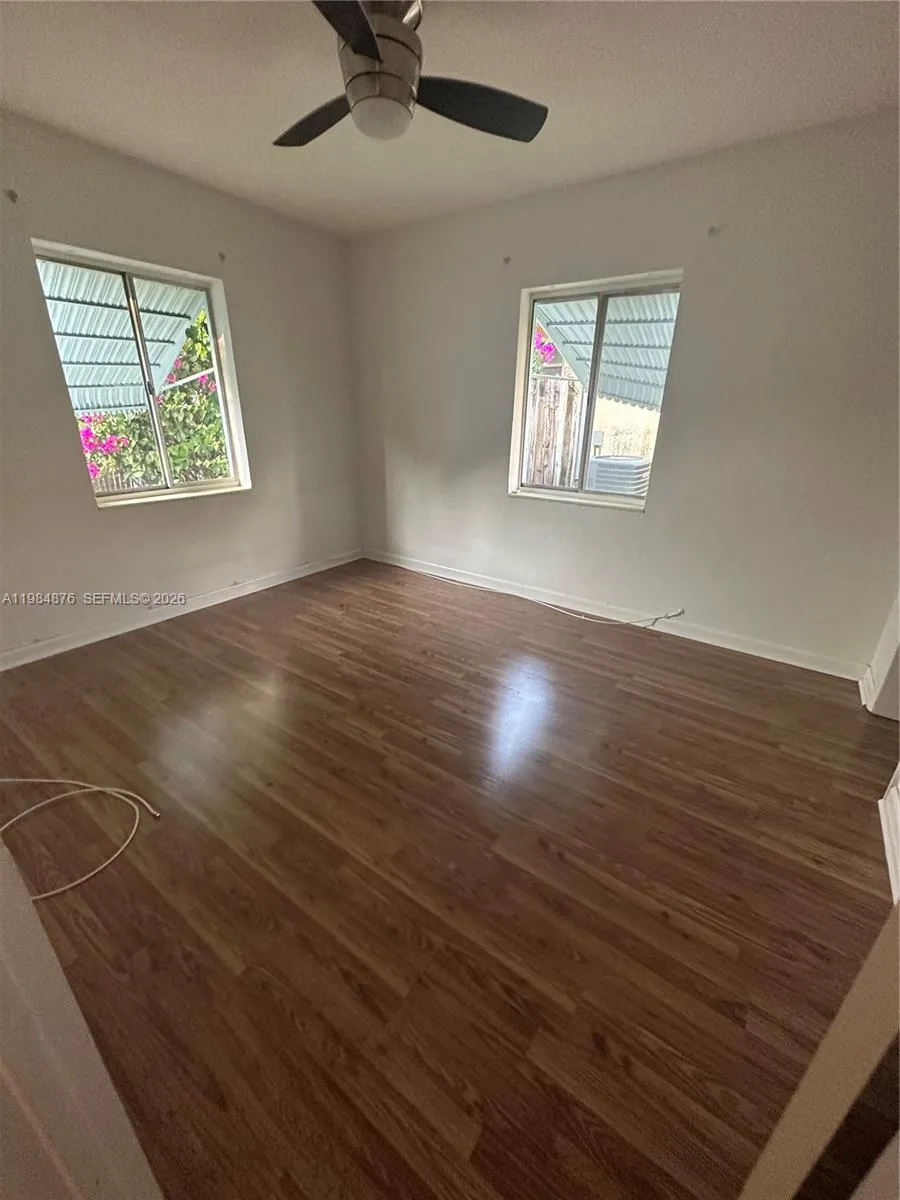 5743 Lincoln St 1, Hollywood, Florida 33021, Hollywood, Florida 33021, 2 Bedrooms Bedrooms, ,1 BathroomBathrooms,Residential Lease,For Rent,5743 Lincoln St 1, Hollywood, Florida 33021,A11984876