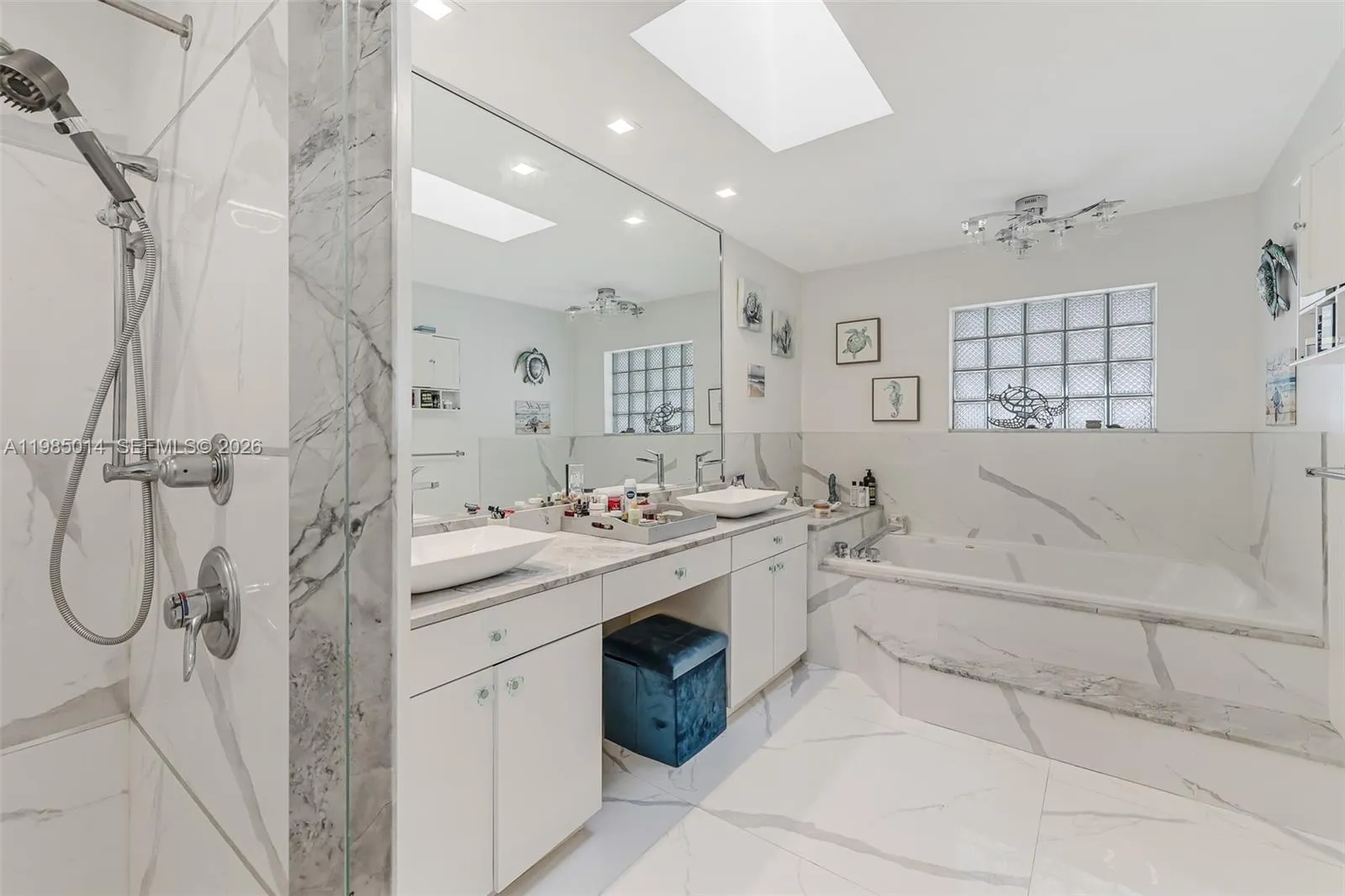 5431 Sw 109th Ave, Davie, Florida 33328, Davie, Florida 33328, 5 Bedrooms Bedrooms, ,5 BathroomsBathrooms,Residential,For Sale,5431 Sw 109th Ave, Davie, Florida 33328,A11985014