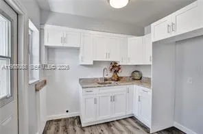 1624 Ne 109th St N, Miami, Florida 33161, Miami, Florida 33161, 2 Bedrooms Bedrooms, ,1 BathroomBathrooms,Residential Lease,For Rent,1624 Ne 109th St N, Miami, Florida 33161,A11985088