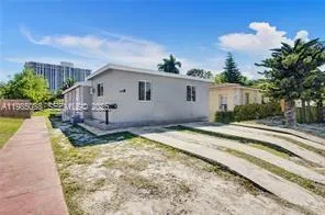 1624 Ne 109th St N, Miami, Florida 33161, Miami, Florida 33161, 2 Bedrooms Bedrooms, ,1 BathroomBathrooms,Residential Lease,For Rent,1624 Ne 109th St N, Miami, Florida 33161,A11985088
