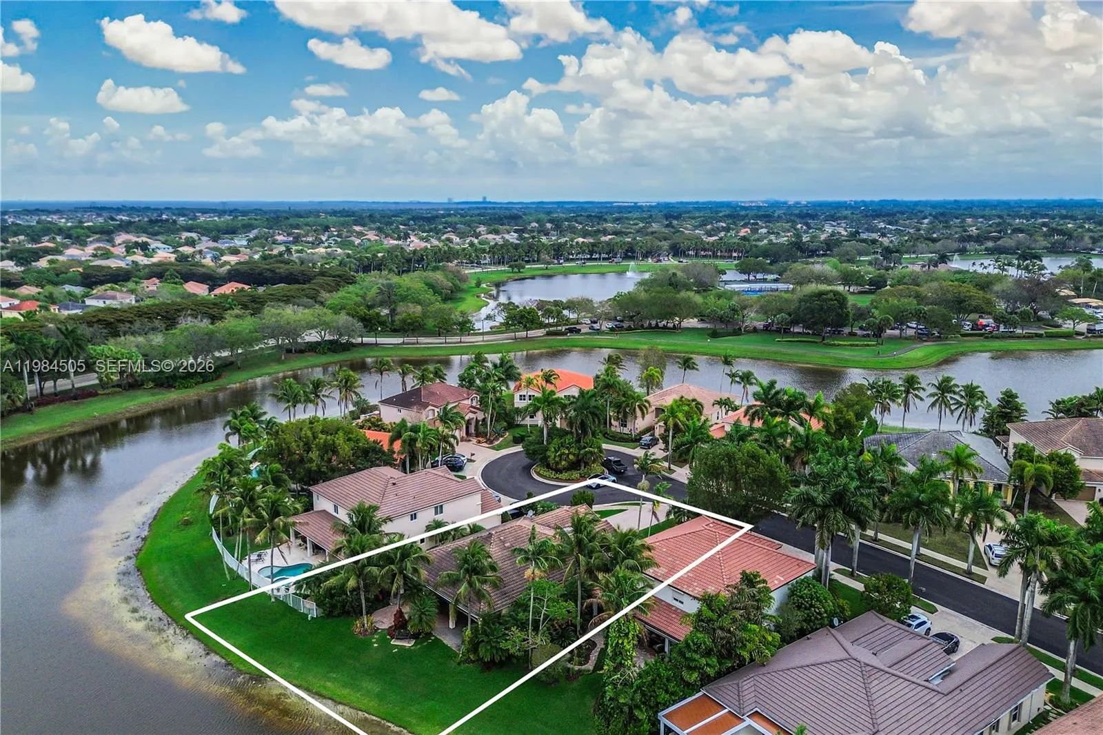 1279 Leeward Way, Weston, Florida 33327, Weston, Florida 33327, 4 Bedrooms Bedrooms, ,2 BathroomsBathrooms,Residential Lease,For Rent,1279 Leeward Way, Weston, Florida 33327,A11984505