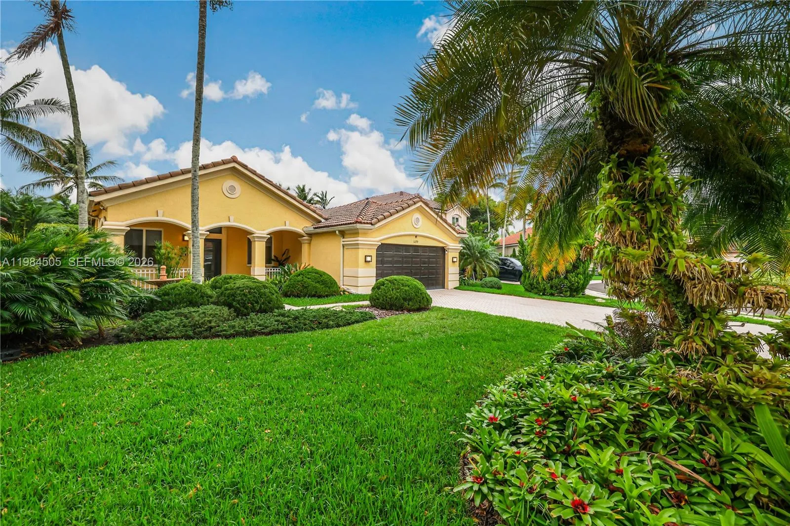 1279 Leeward Way, Weston, Florida 33327, Weston, Florida 33327, 4 Bedrooms Bedrooms, ,2 BathroomsBathrooms,Residential Lease,For Rent,1279 Leeward Way, Weston, Florida 33327,A11984505