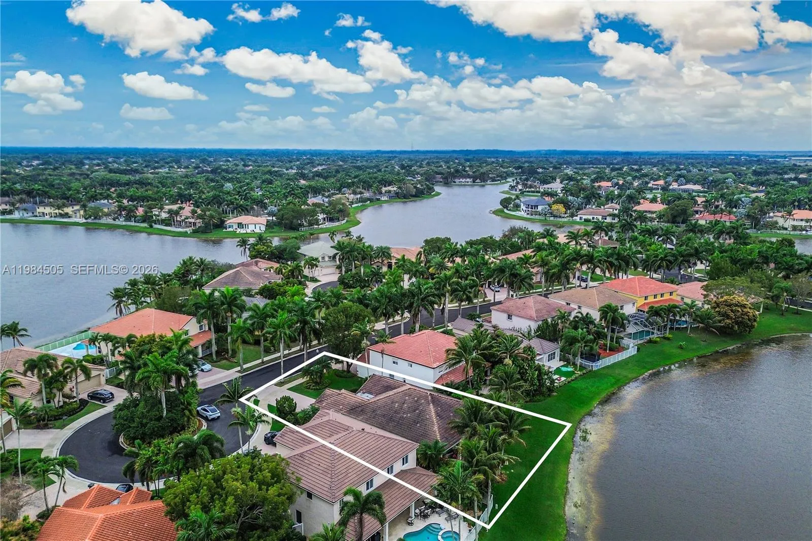 1279 Leeward Way, Weston, Florida 33327, Weston, Florida 33327, 4 Bedrooms Bedrooms, ,2 BathroomsBathrooms,Residential Lease,For Rent,1279 Leeward Way, Weston, Florida 33327,A11984505