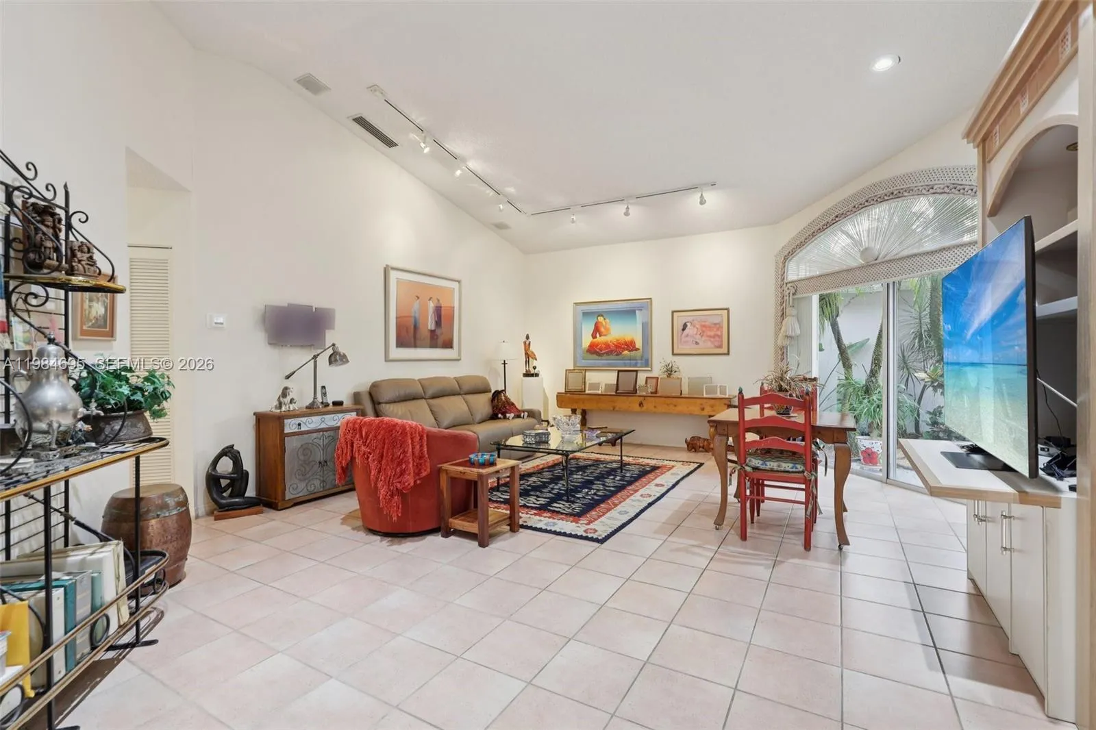 15201 S Wilshire Cir S, Pembroke Pines, Florida 33, Pembroke Pines, Florida 33027, 3 Bedrooms Bedrooms, ,2 BathroomsBathrooms,Residential,For Sale,15201 S Wilshire Cir S, Pembroke Pines, Florida 33,A11984695