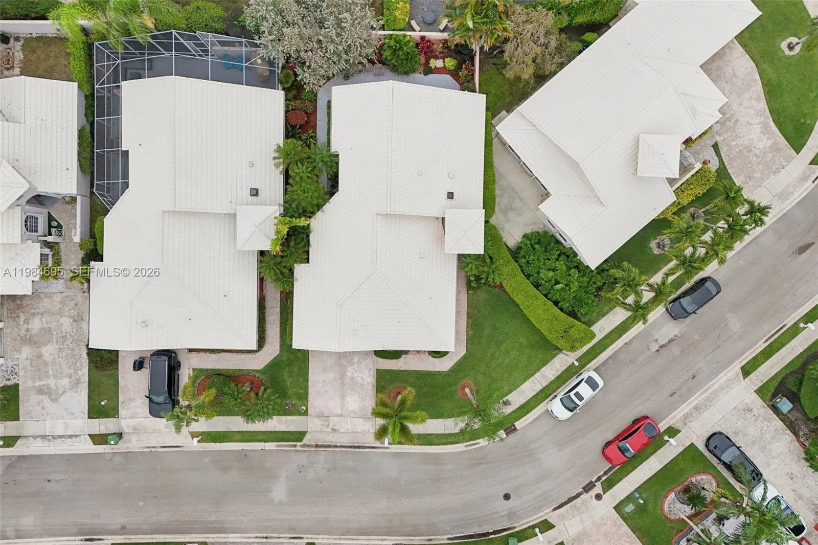 15201 S Wilshire Cir S, Pembroke Pines, Florida 33, Pembroke Pines, Florida 33027, 3 Bedrooms Bedrooms, ,2 BathroomsBathrooms,Residential,For Sale,15201 S Wilshire Cir S, Pembroke Pines, Florida 33,A11984695