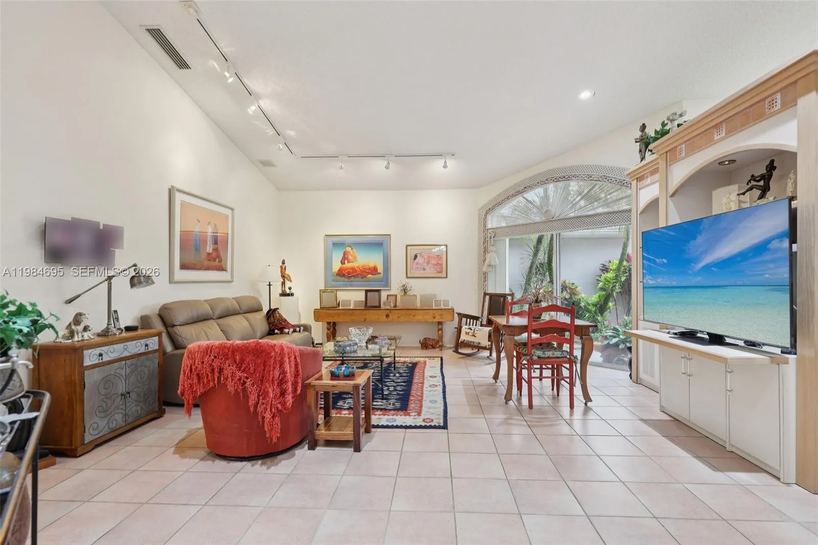 15201 S Wilshire Cir S, Pembroke Pines, Florida 33, Pembroke Pines, Florida 33027, 3 Bedrooms Bedrooms, ,2 BathroomsBathrooms,Residential,For Sale,15201 S Wilshire Cir S, Pembroke Pines, Florida 33,A11984695