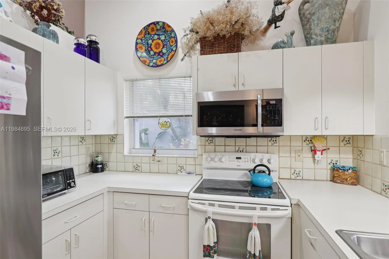 15201 S Wilshire Cir S, Pembroke Pines, Florida 33, Pembroke Pines, Florida 33027, 3 Bedrooms Bedrooms, ,2 BathroomsBathrooms,Residential,For Sale,15201 S Wilshire Cir S, Pembroke Pines, Florida 33,A11984695