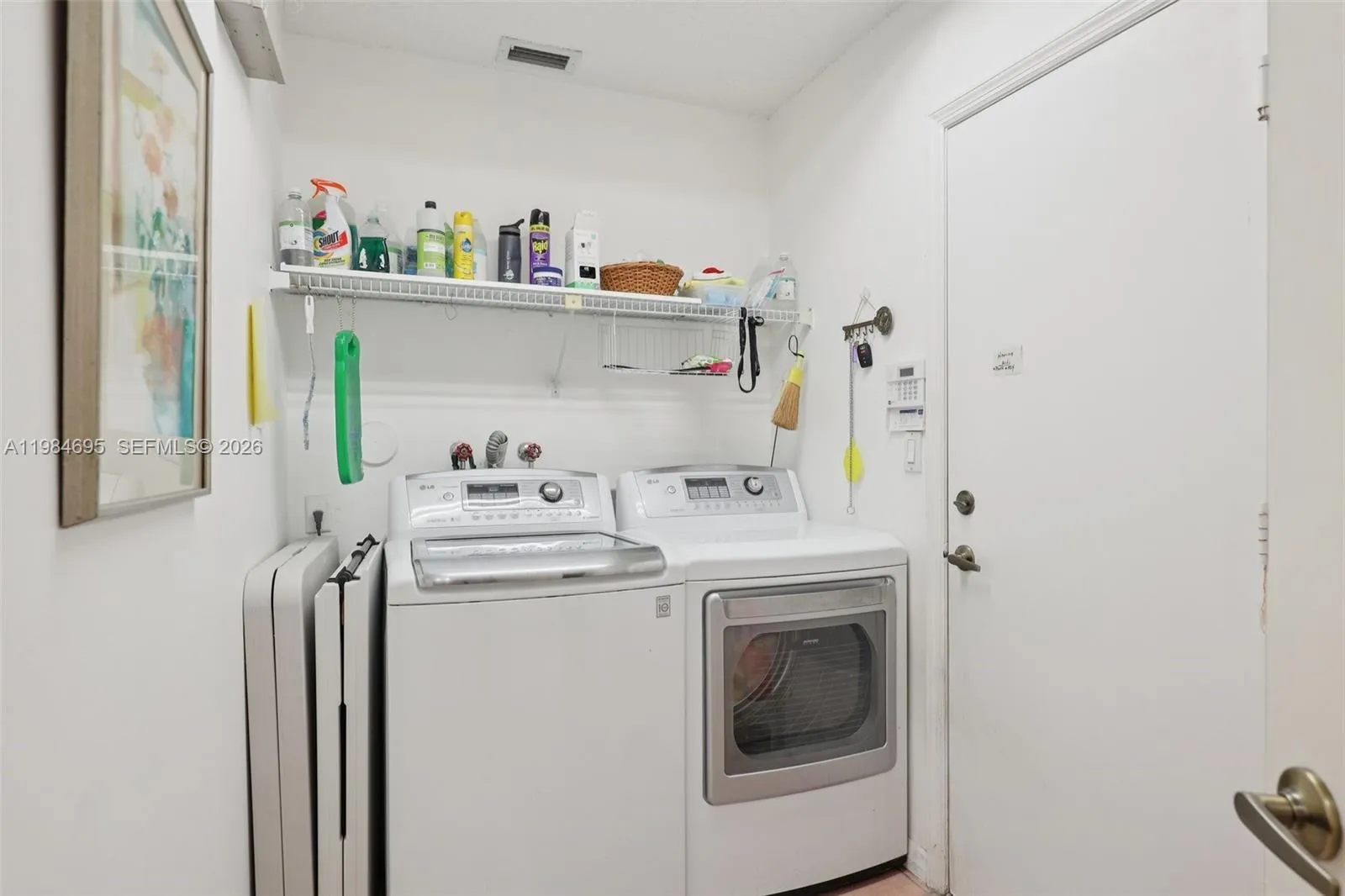 15201 S Wilshire Cir S, Pembroke Pines, Florida 33, Pembroke Pines, Florida 33027, 3 Bedrooms Bedrooms, ,2 BathroomsBathrooms,Residential,For Sale,15201 S Wilshire Cir S, Pembroke Pines, Florida 33,A11984695