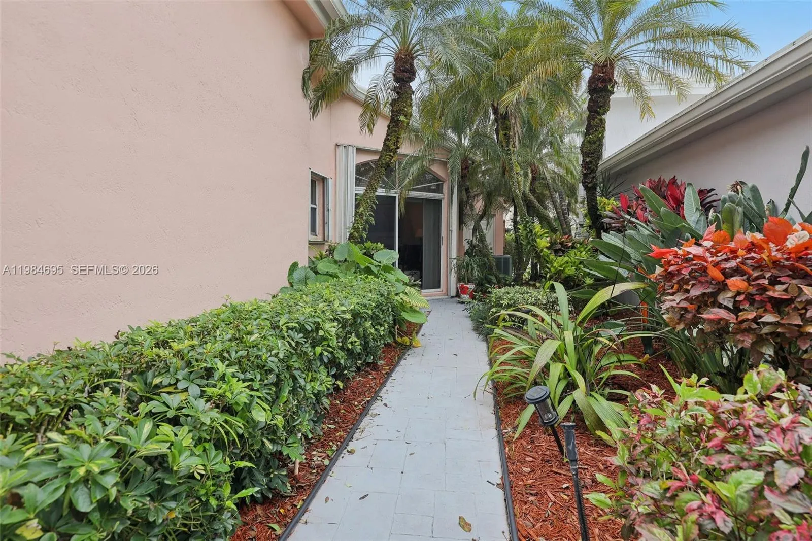 15201 S Wilshire Cir S, Pembroke Pines, Florida 33, Pembroke Pines, Florida 33027, 3 Bedrooms Bedrooms, ,2 BathroomsBathrooms,Residential,For Sale,15201 S Wilshire Cir S, Pembroke Pines, Florida 33,A11984695