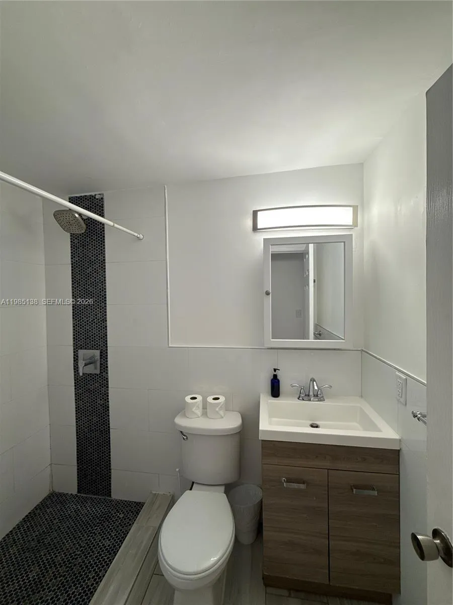 1542 Jefferson Ave 5, Miami Beach, Florida 33139, Miami Beach, Florida 33139, 2 Bedrooms Bedrooms, ,1 BathroomBathrooms,Residential Lease,For Rent,1542 Jefferson Ave 5, Miami Beach, Florida 33139,A11985138