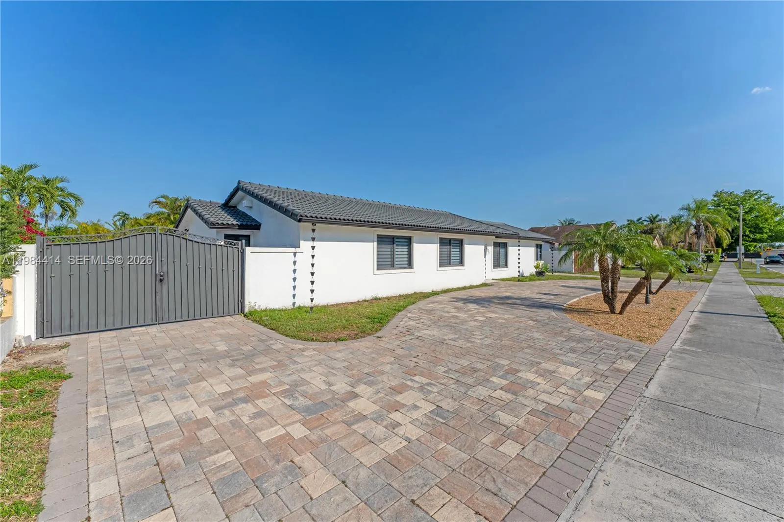 2401 Sw 132nd Ave, Miami, Florida 33175, Miami, Florida 33175, 3 Bedrooms Bedrooms, 1 Room Rooms,2 BathroomsBathrooms,Residential,For Sale,2401 Sw 132nd Ave, Miami, Florida 33175,A11984414